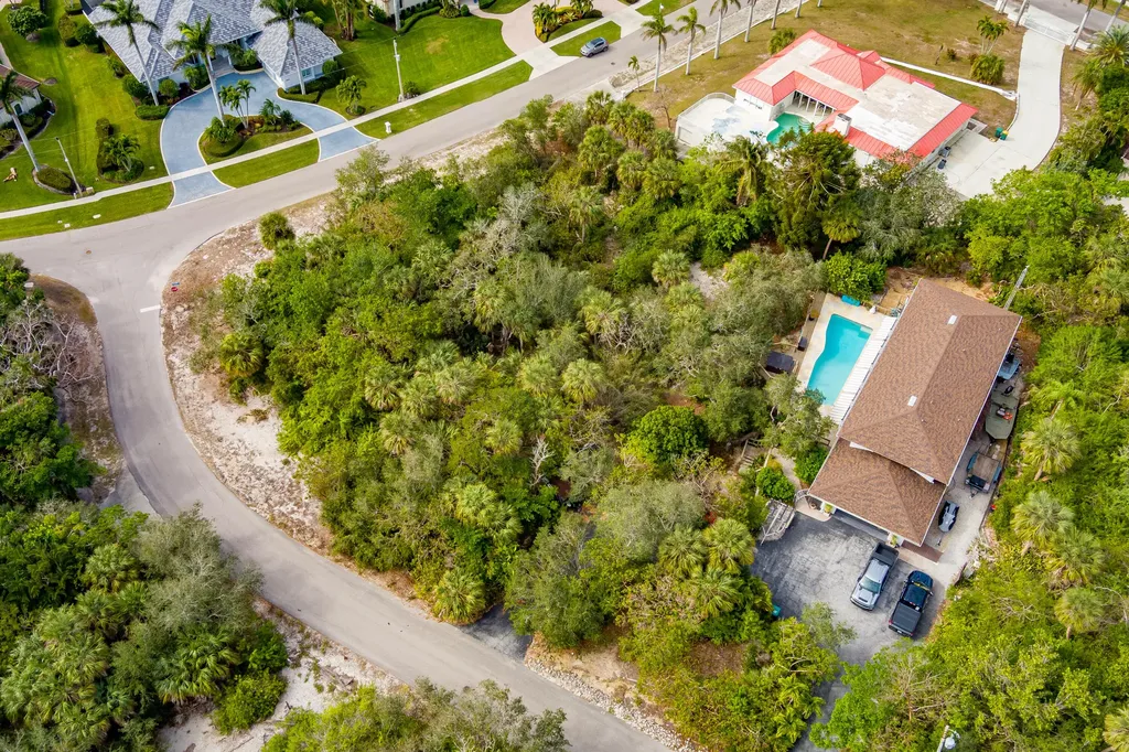 889 Scott Drive Marco Island FL 34145