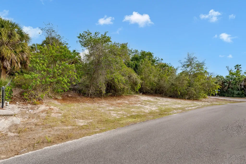 889 Scott Drive Marco Island FL 34145