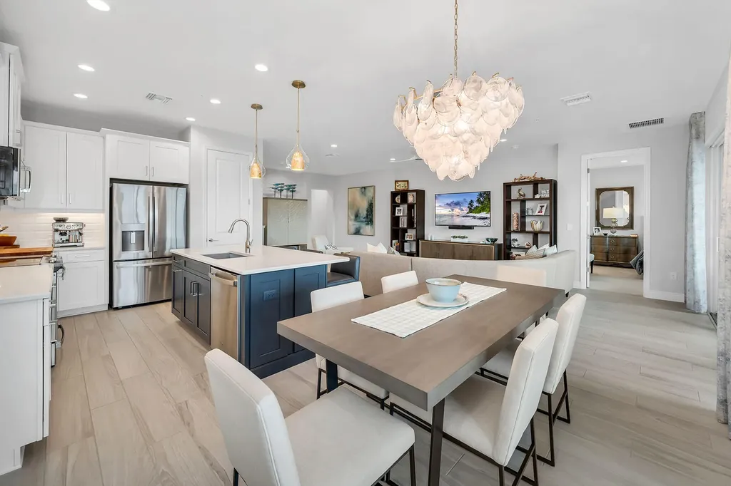 2609 Seychelles Circle Naples FL 34112