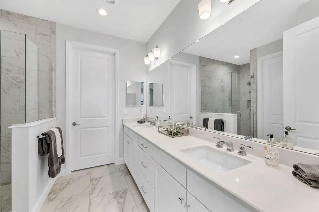 2609 Seychelles Circle Naples FL 34112