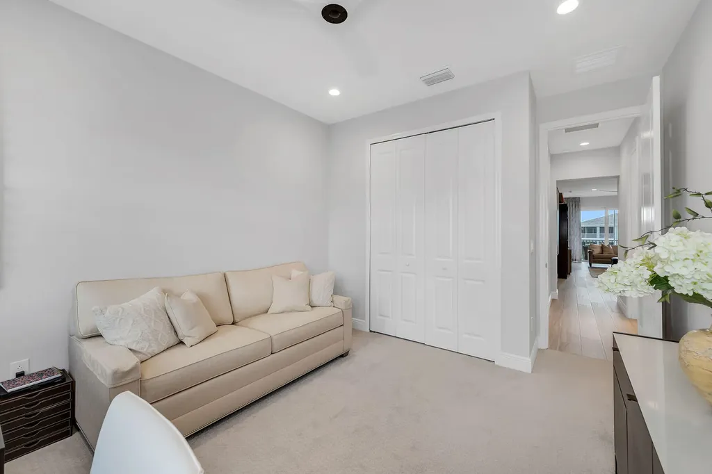 2609 Seychelles Circle Naples FL 34112