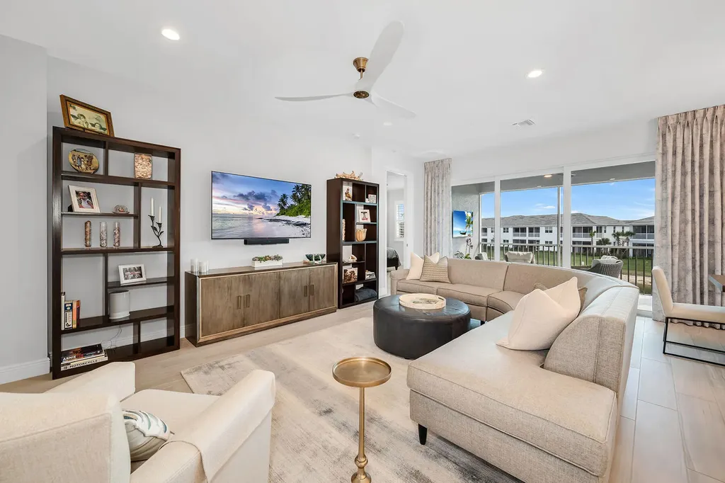 2609 Seychelles Circle Naples FL 34112