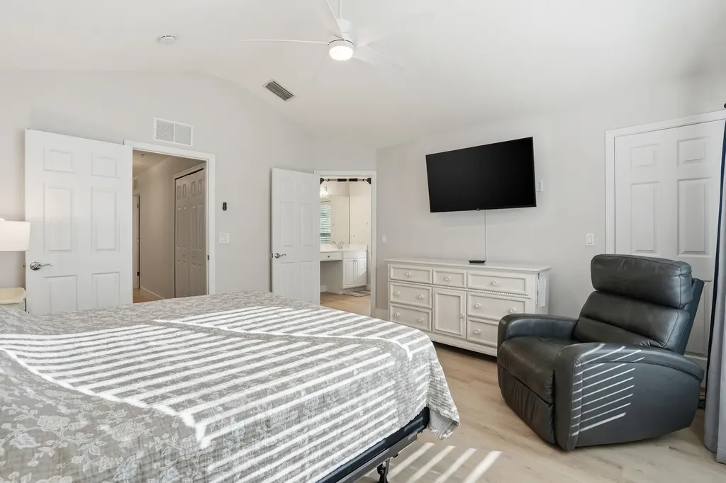 15671 Marcello Circle Naples FL 34110