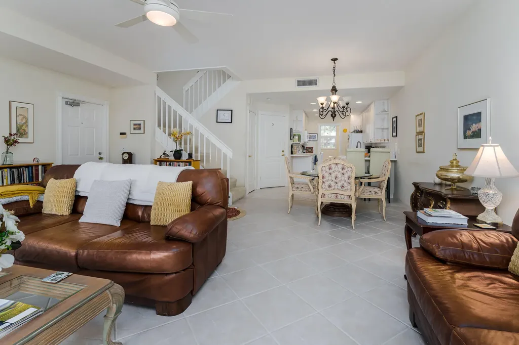 5353 Cove Circle Naples FL 34119