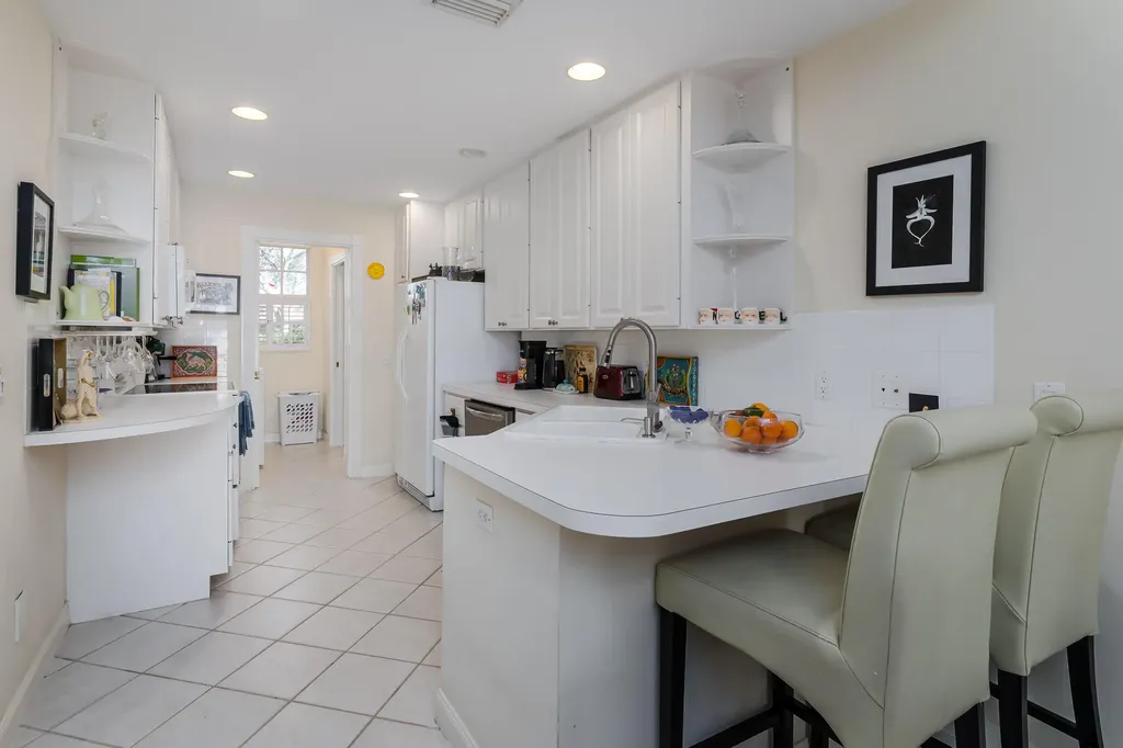 5353 Cove Circle Naples FL 34119