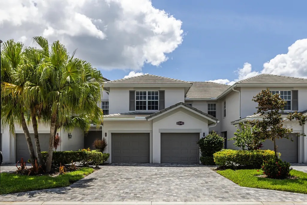 8340 Whisper Trace Way Naples FL 34114