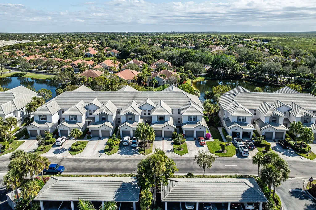 8340 Whisper Trace Way Naples FL 34114