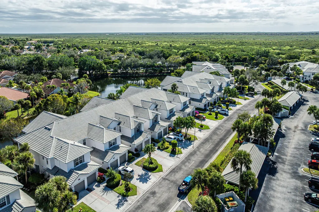 8340 Whisper Trace Way Naples FL 34114