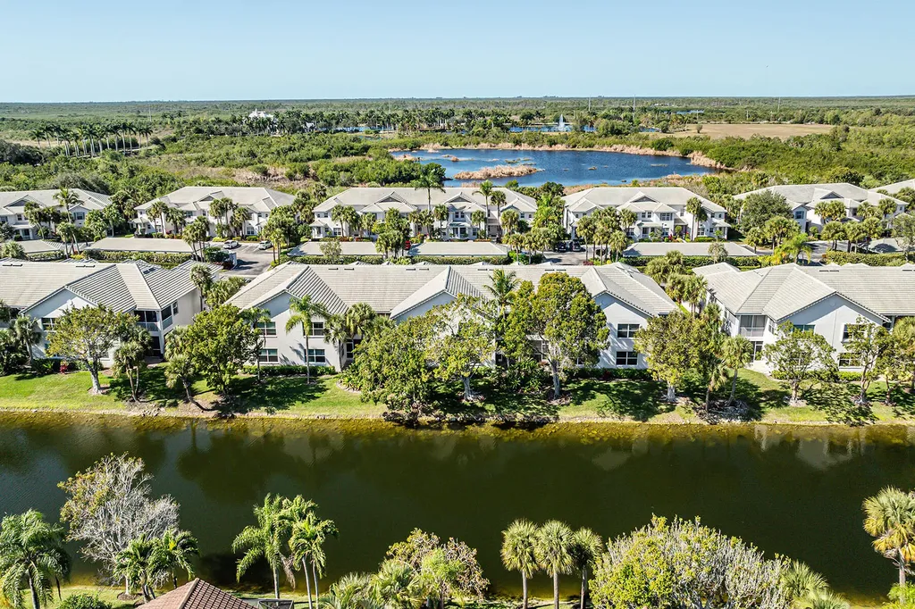 8340 Whisper Trace Way Naples FL 34114