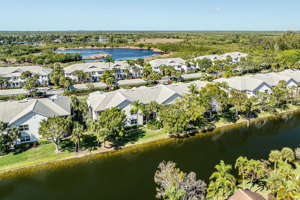 8340 Whisper Trace Way Naples FL 34114