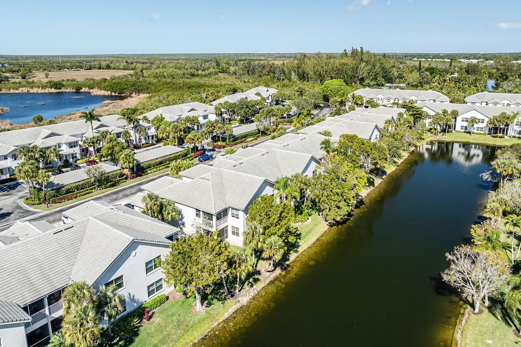 8340 Whisper Trace Way Naples FL 34114