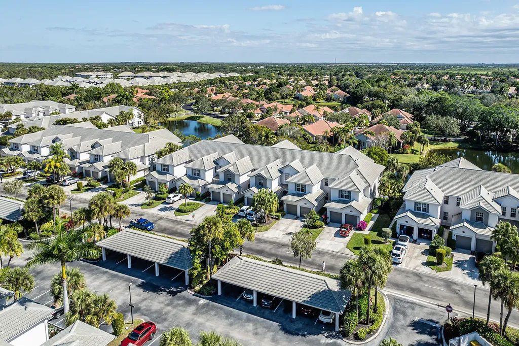 8340 Whisper Trace Way Naples FL 34114