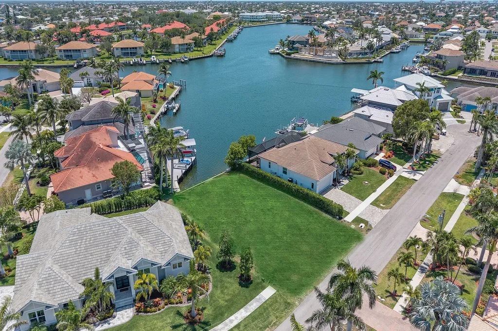 269 Bass Court Marco Island FL 34145