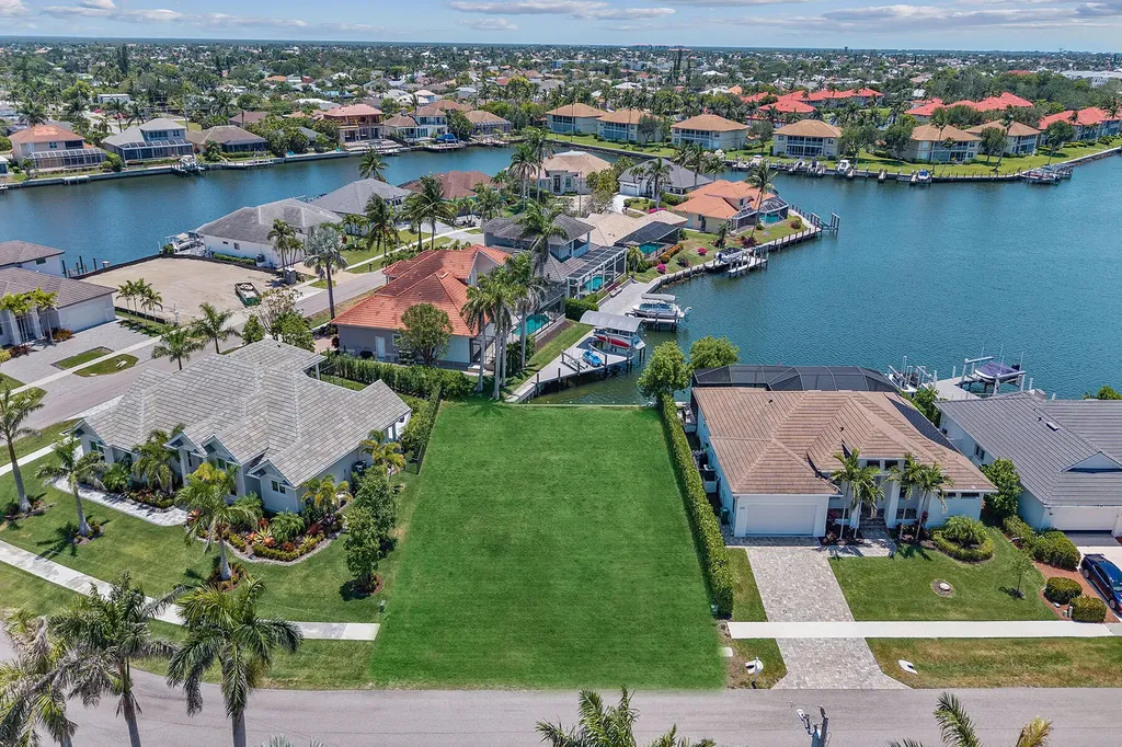 269 Bass Court Marco Island FL 34145