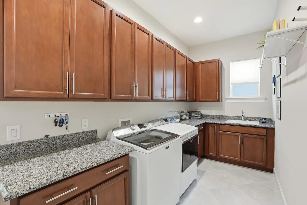 6061 Lucaya Way Naples FL 34113