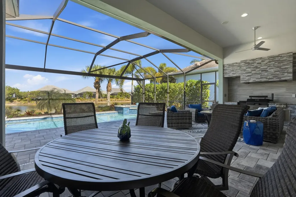 6061 Lucaya Way Naples FL 34113