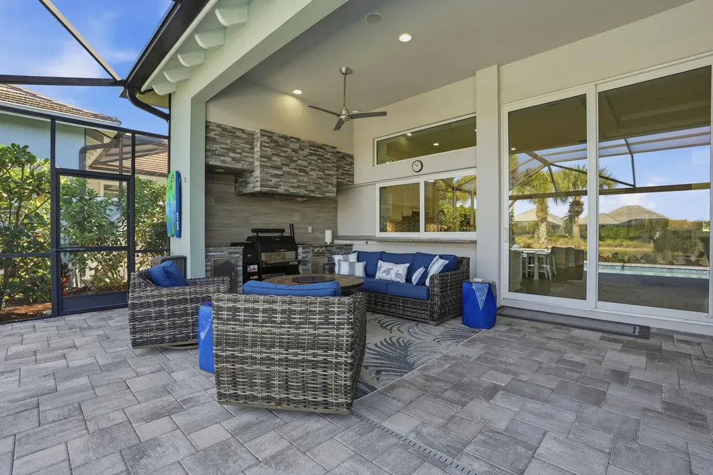 6061 Lucaya Way Naples FL 34113