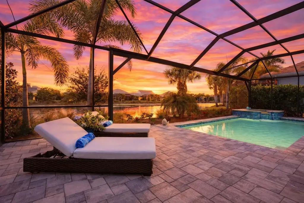 6061 Lucaya Way Naples FL 34113