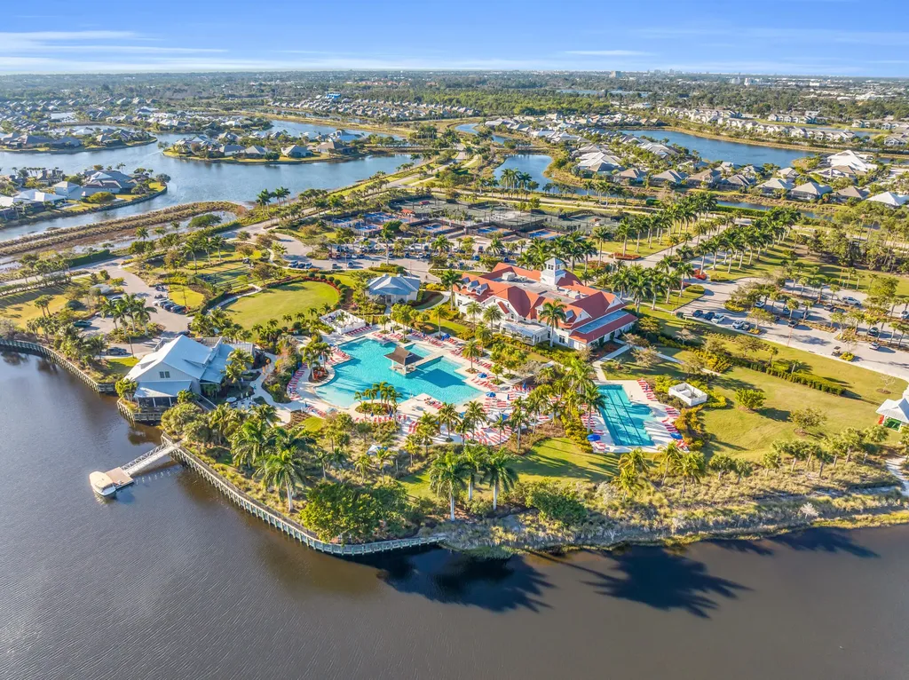 6061 Lucaya Way Naples FL 34113