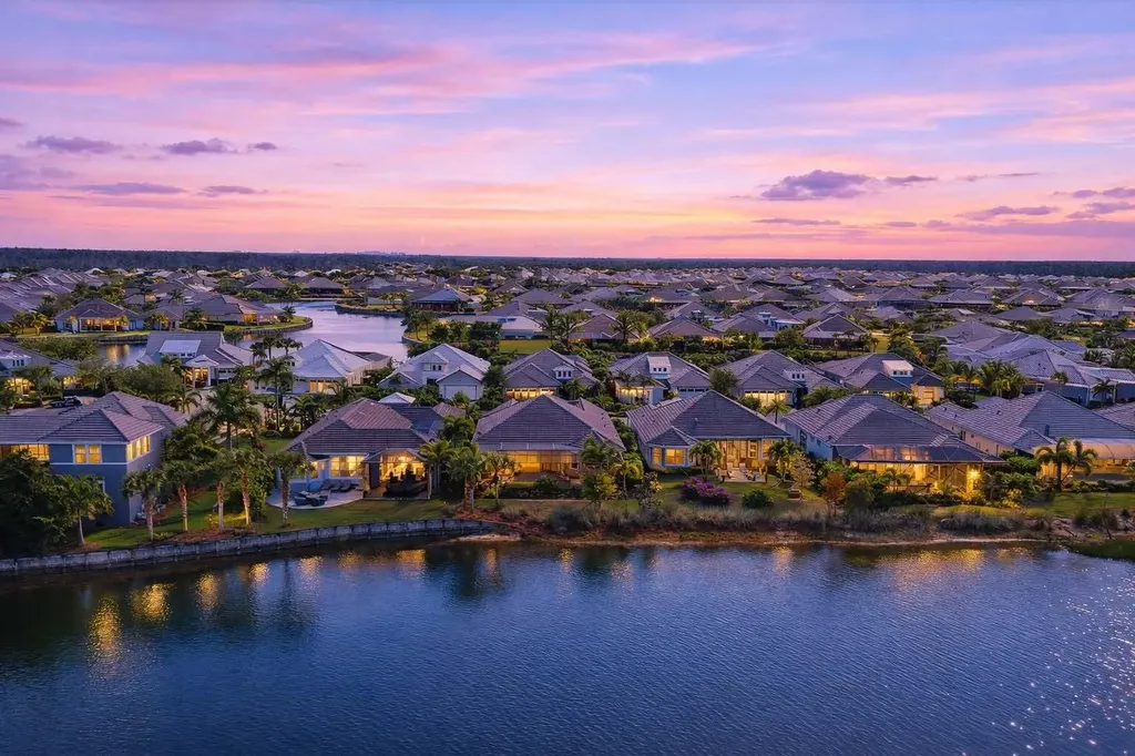 6061 Lucaya Way Naples FL 34113