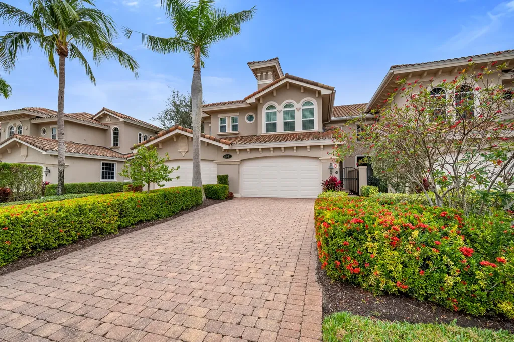 8951 Cherry Oaks Trail Naples FL 34114