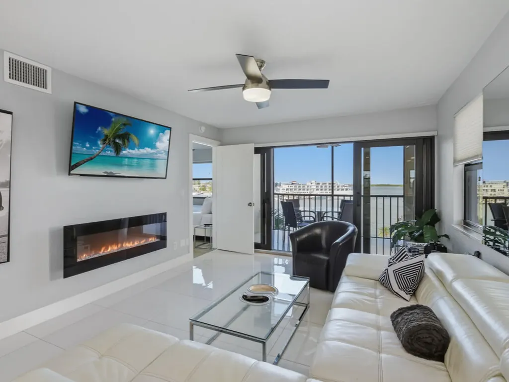 1003 Anglers Cove Marco Island FL 34145