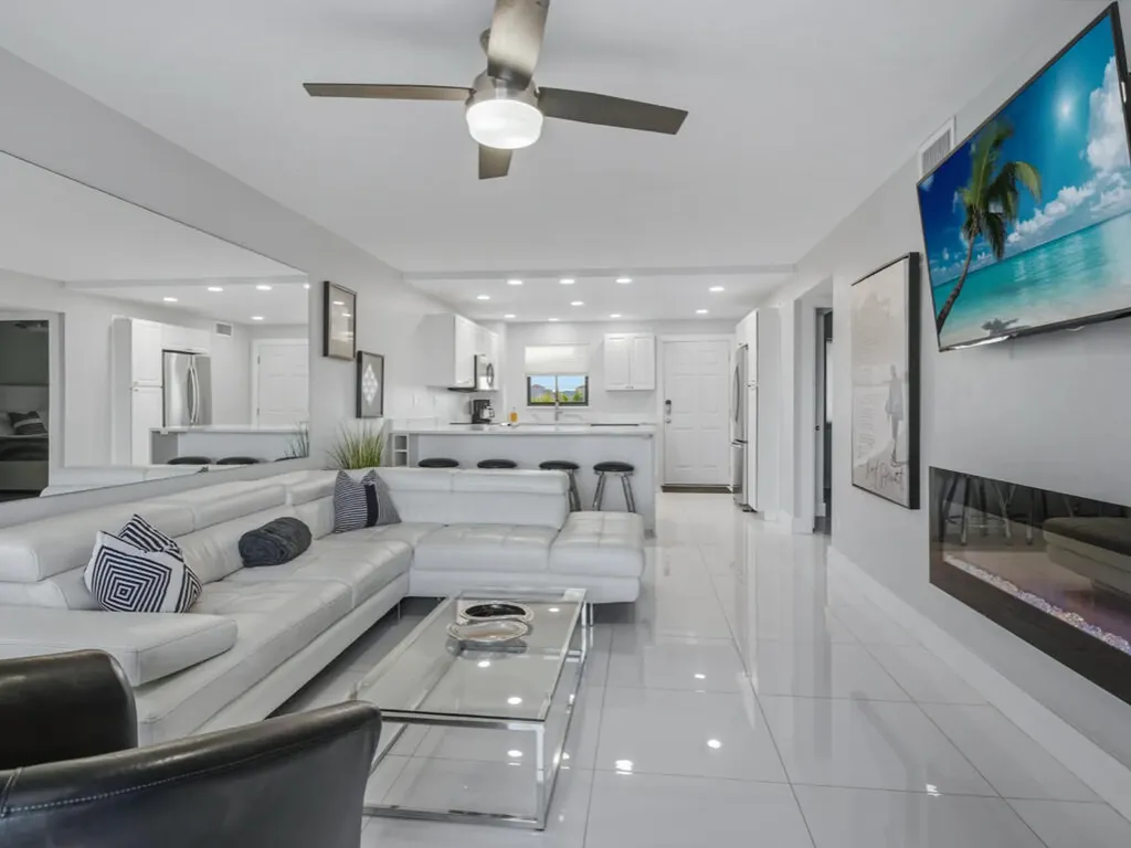 1003 Anglers Cove Marco Island FL 34145