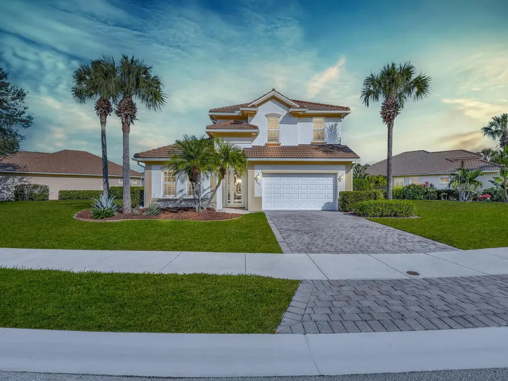 7851 Founders Circle Naples FL 34104