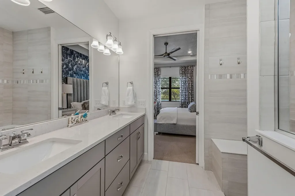 2756 Amaranda Court Naples FL 34114