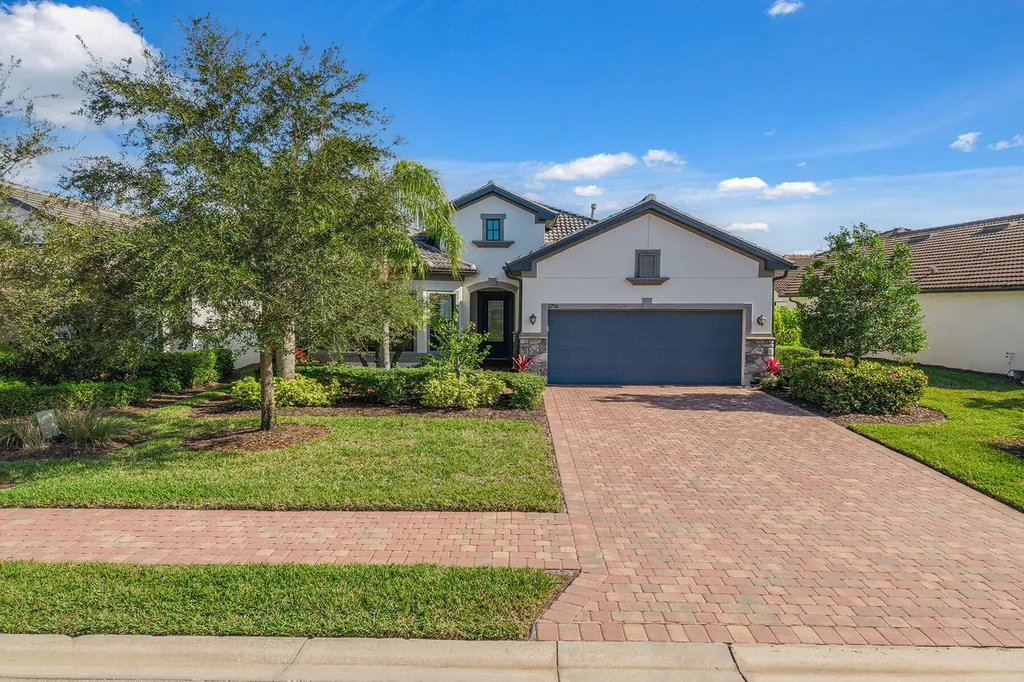 2756 Amaranda Court Naples FL 34114