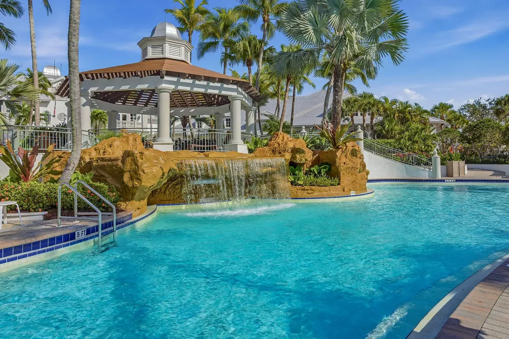 2756 Amaranda Court Naples FL 34114