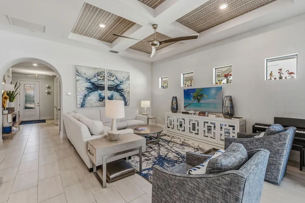 2756 Amaranda Court Naples FL 34114