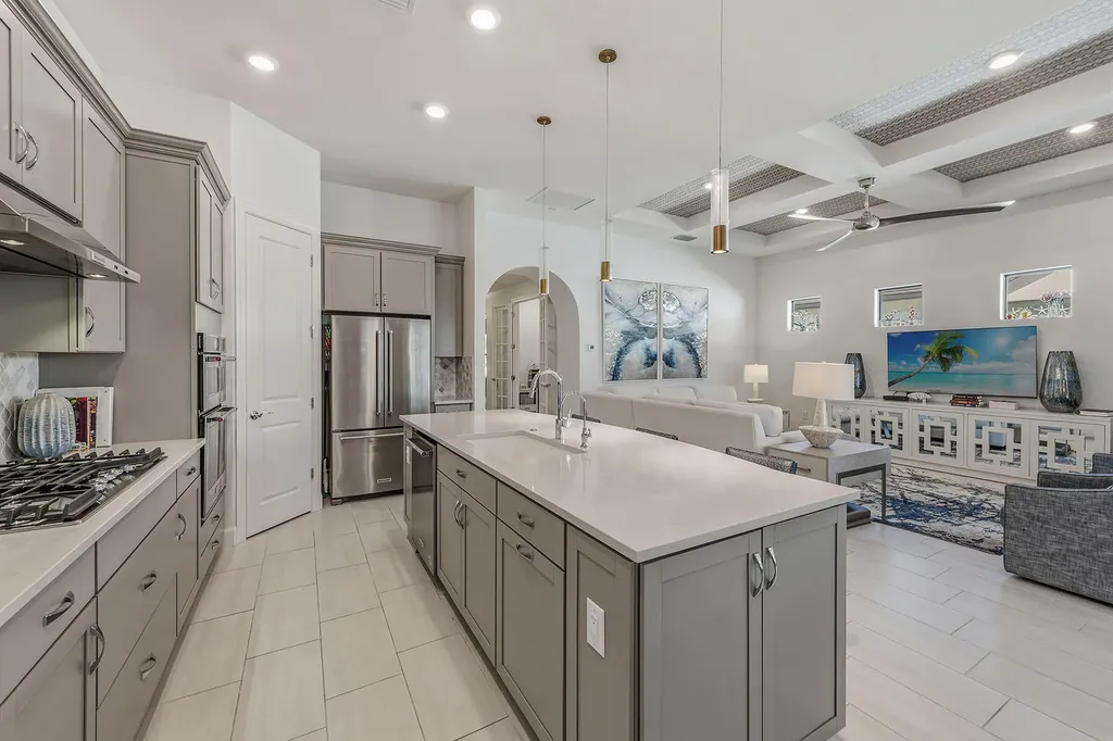 2756 Amaranda Court Naples FL 34114