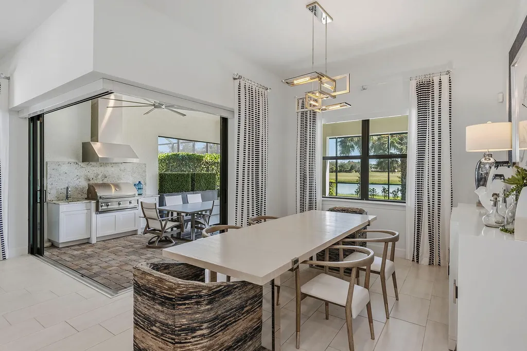 2756 Amaranda Court Naples FL 34114