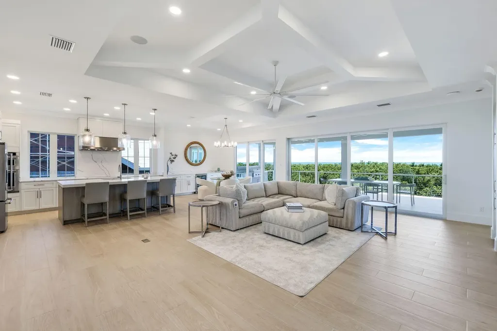 700 Waterside Drive Marco Island FL 34145