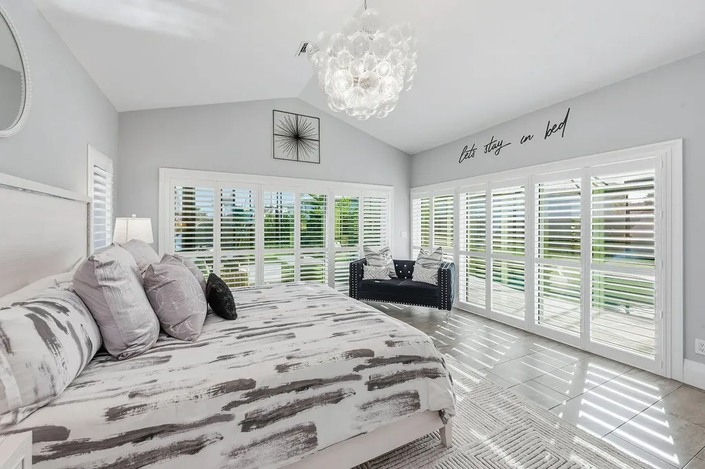 123 Newport Drive Naples FL 34114