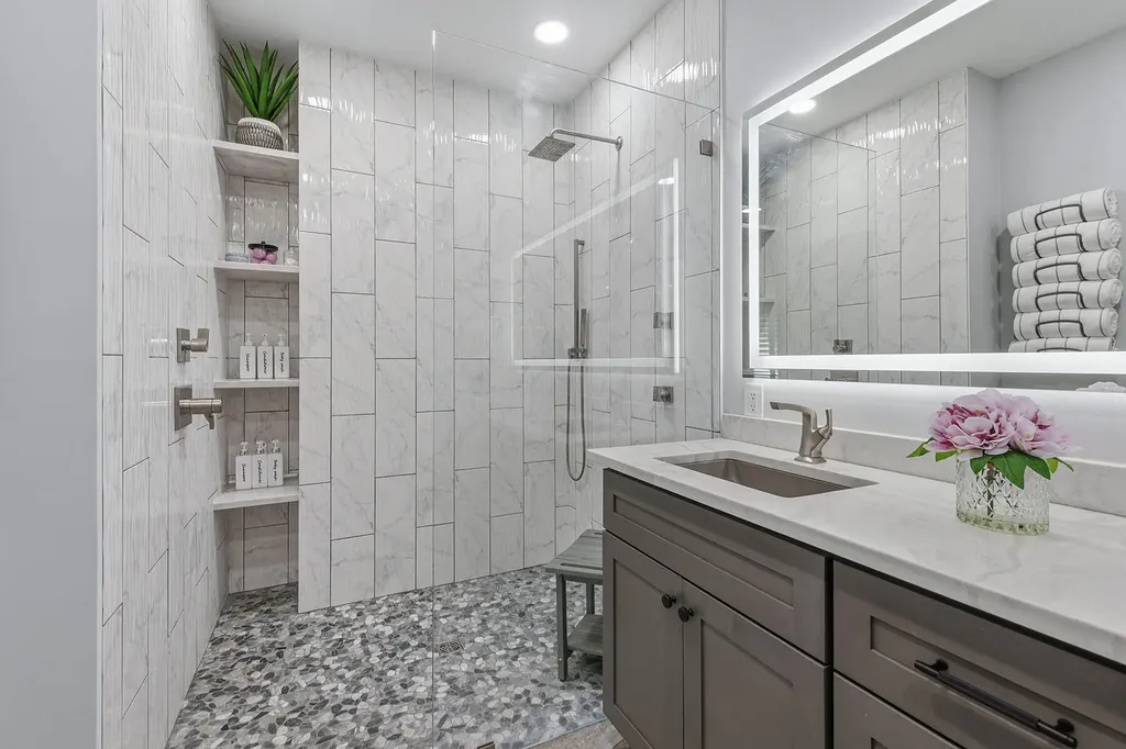 123 Newport Drive Naples FL 34114