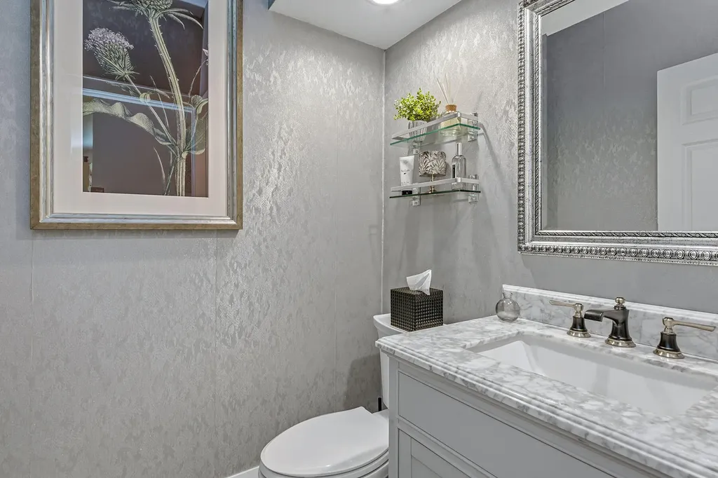 123 Newport Drive Naples FL 34114