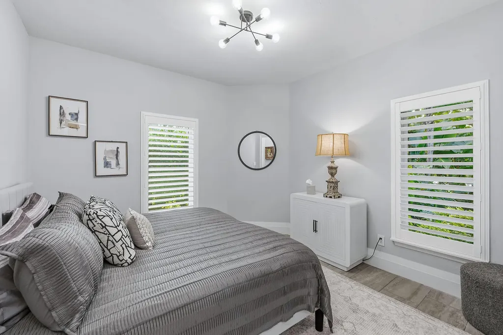 123 Newport Drive Naples FL 34114