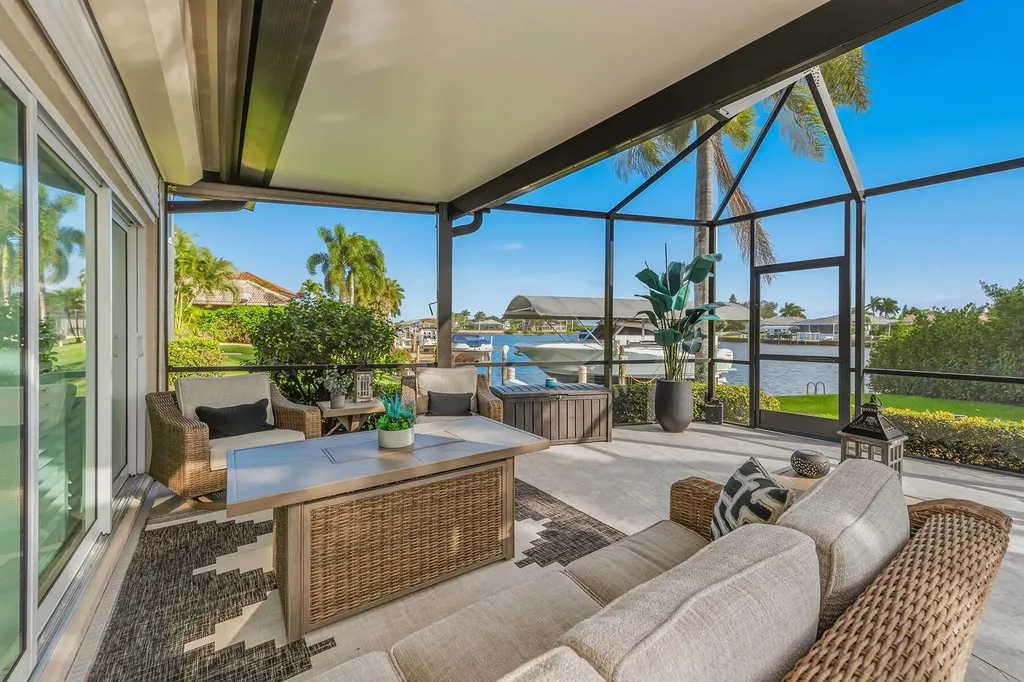 123 Newport Drive Naples FL 34114