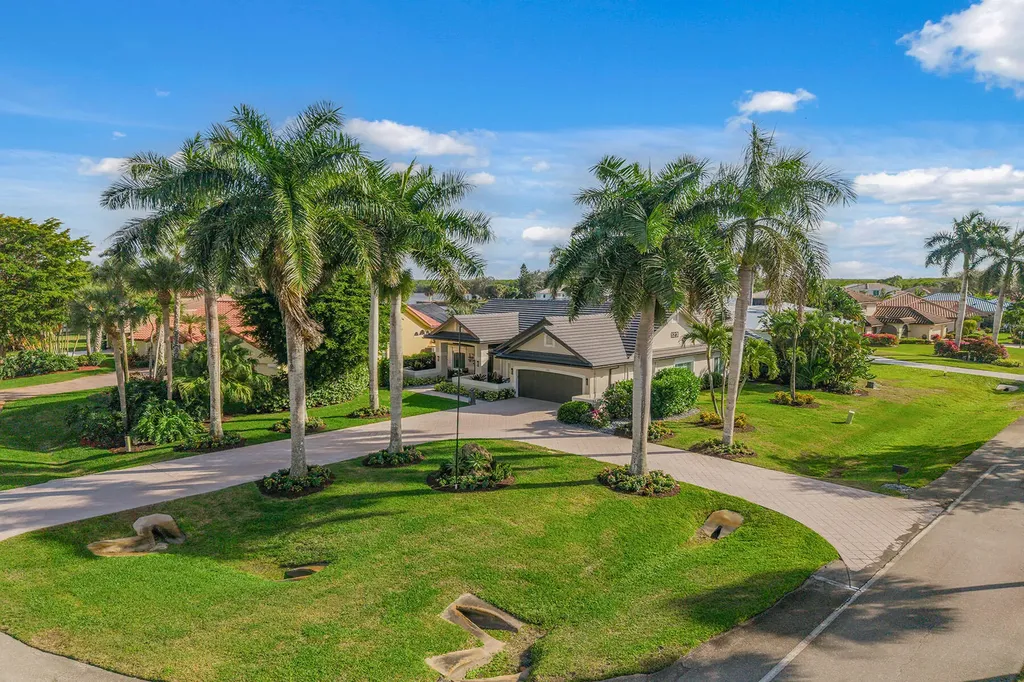 123 Newport Drive Naples FL 34114