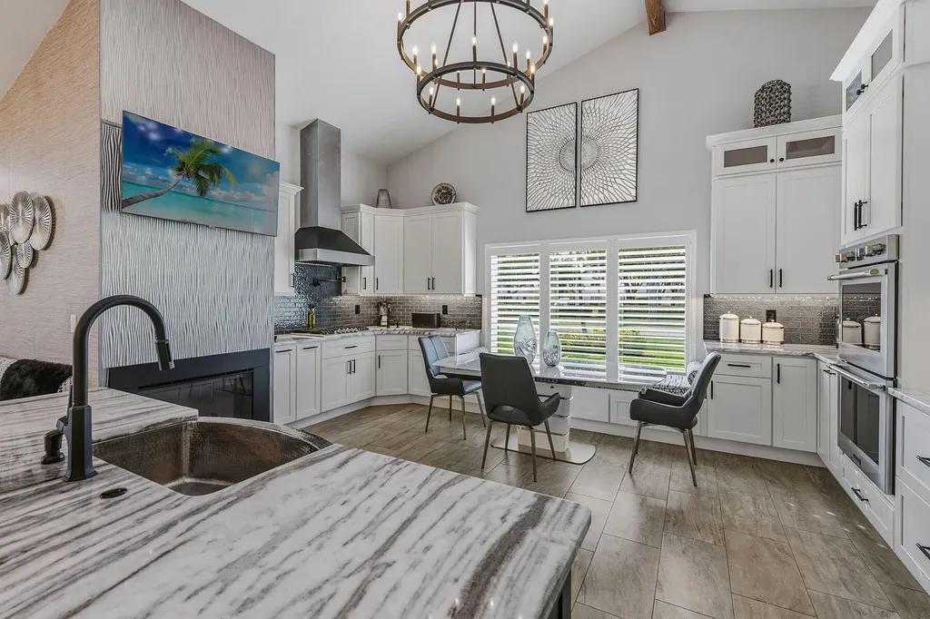 123 Newport Drive Naples FL 34114