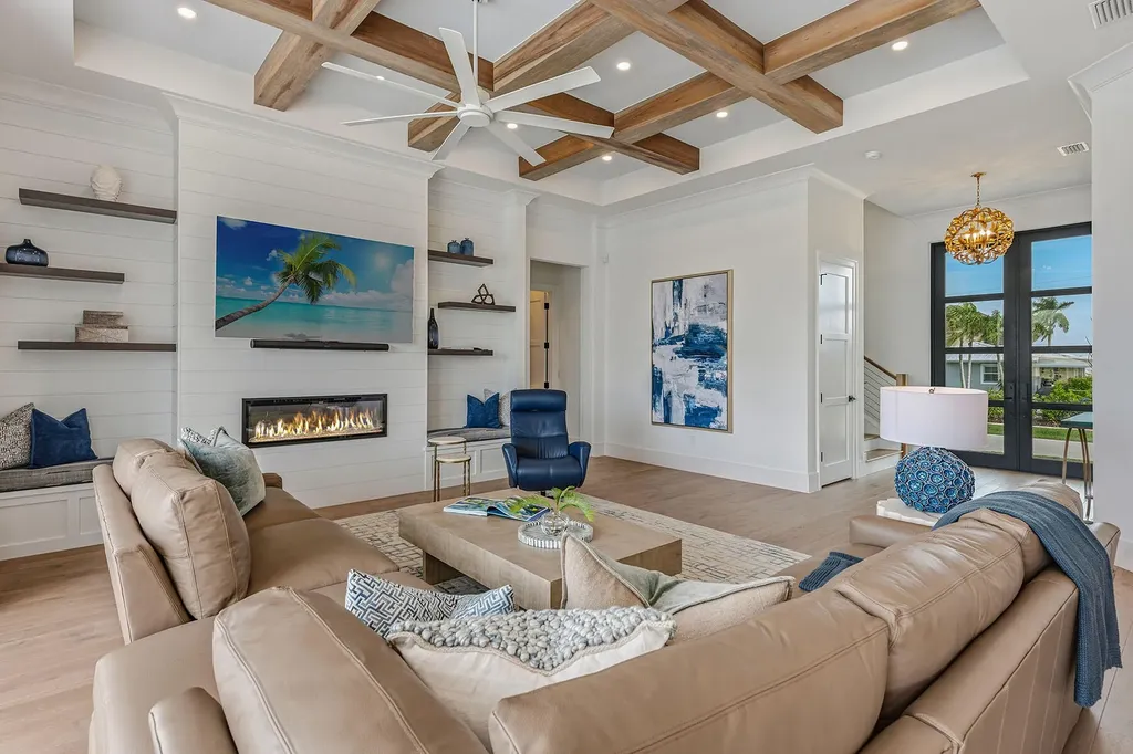 920 Iris Court Marco Island FL 34145