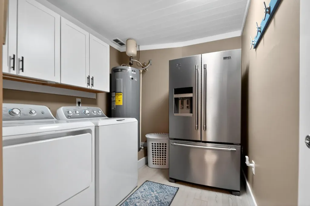 190 Tahiti Circle Naples FL 34113