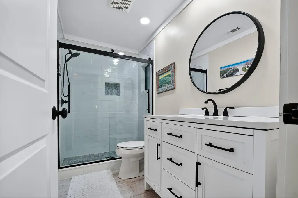 190 Tahiti Circle Naples FL 34113