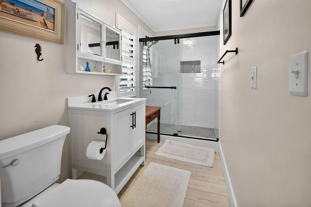 190 Tahiti Circle Naples FL 34113