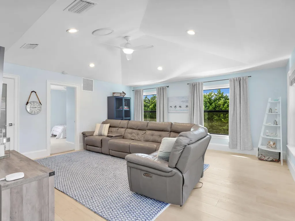 188 Columbus Way Marco Island FL 34145