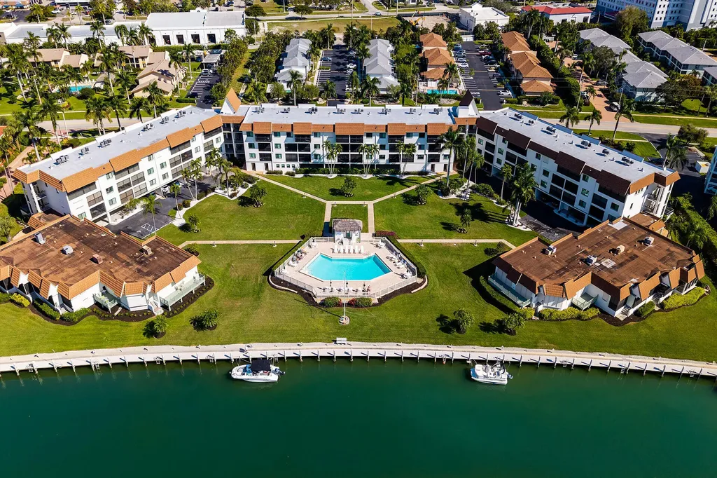 750 W Elkcam Circle Marco Island FL 34145