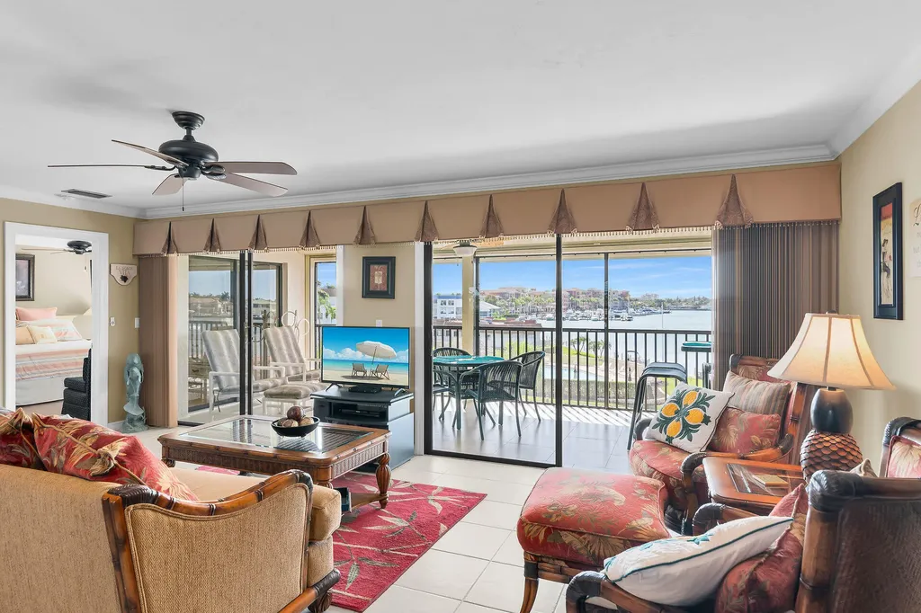 750 W Elkcam Circle Marco Island FL 34145