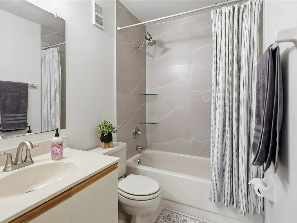 5767 Deauville Circle Naples FL 34112